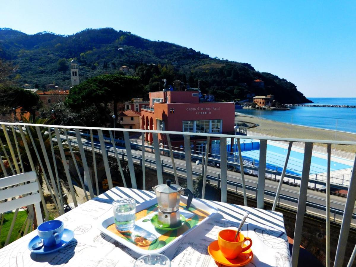 Trilocale Con Meravigliosa Vista Mare, Levanto Luaran gambar