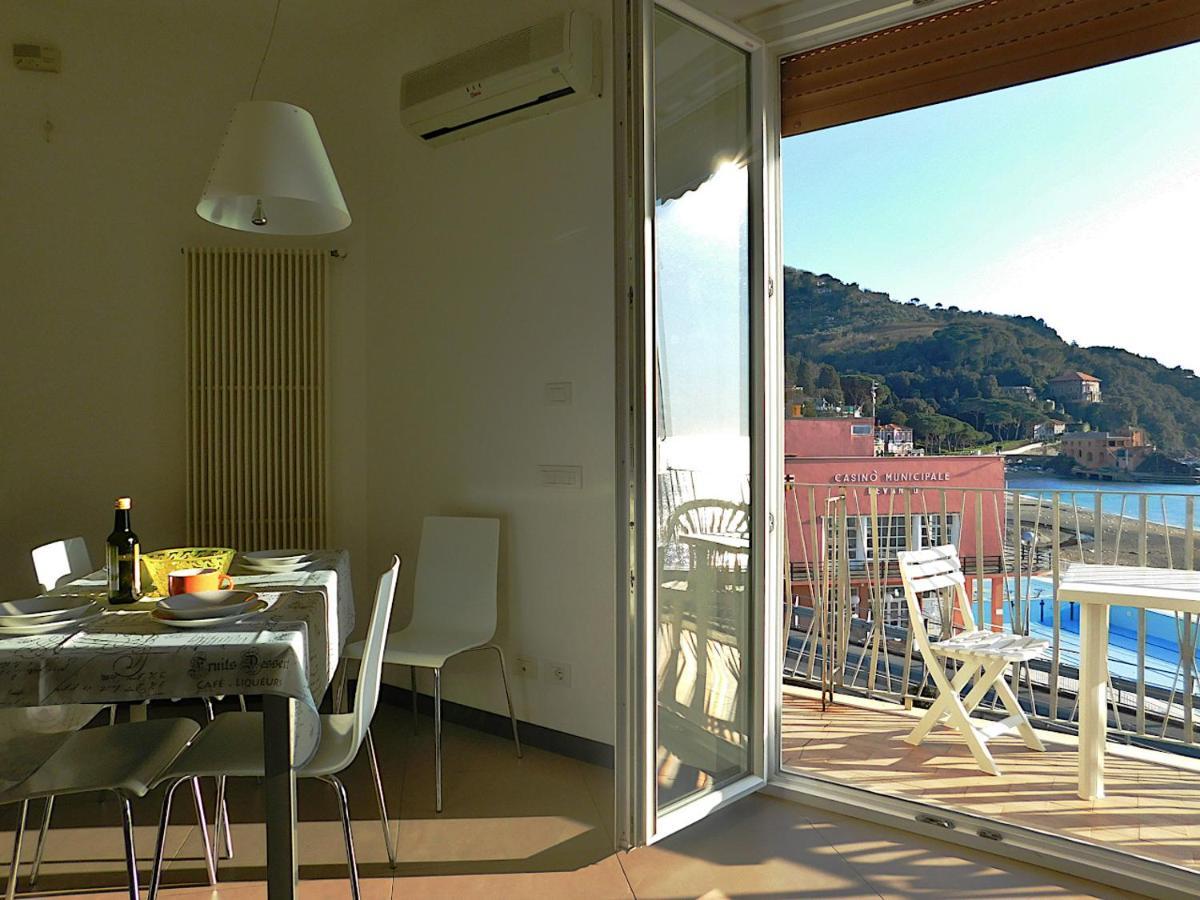 Trilocale Con Meravigliosa Vista Mare, Levanto Luaran gambar